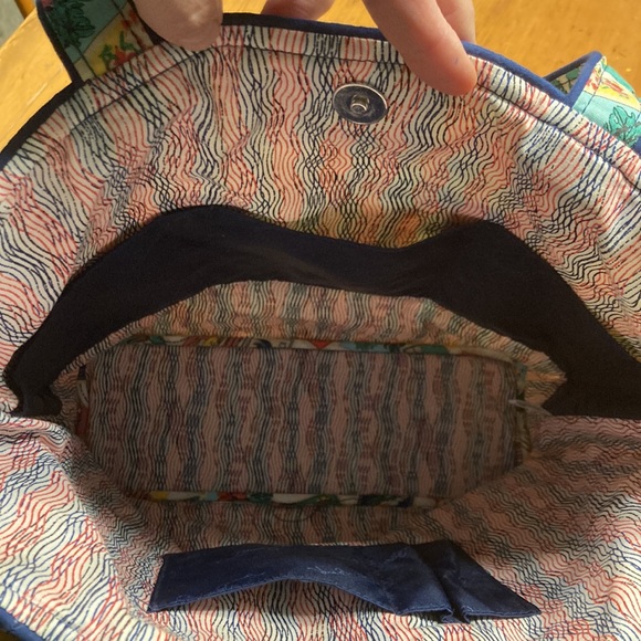 Vera Bradley Cuban Stamps Pattern Tote - Picture 12 of 14